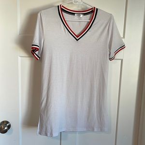 V neck t shirt